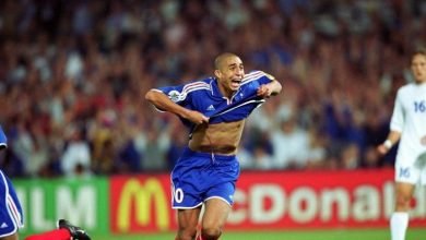 من سجل الهدف الذهبي لفرنسا في إيطاليا في يورو 2000؟
